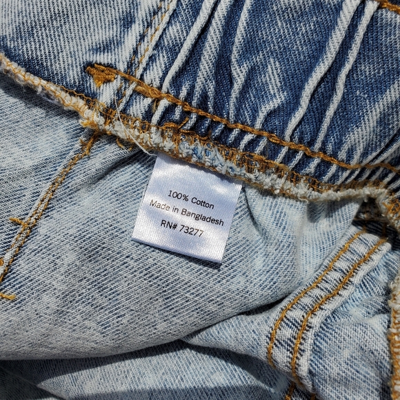 SO Hi-Rise Elastic Waist Denim Shorts Sz 11 - Picture 6 of 12